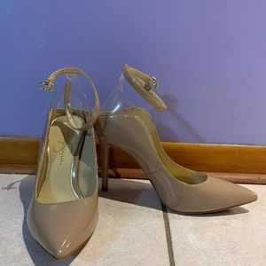 MUST GO Jessica Simpson Nude and Clear heels